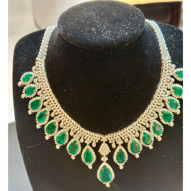 Emerald Gia Certified 73ct Zambian Emerald & 22ct Diamond Necklace Earring Bridal Suite For Sale - Image 8 of 8