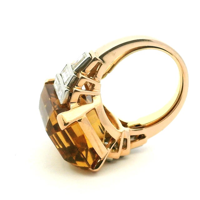 1980s Italian 18k Gold Citrine & Baguette Diamond Architectural Cocktail Ring, Size 6 For Sale - Image 13 of 15