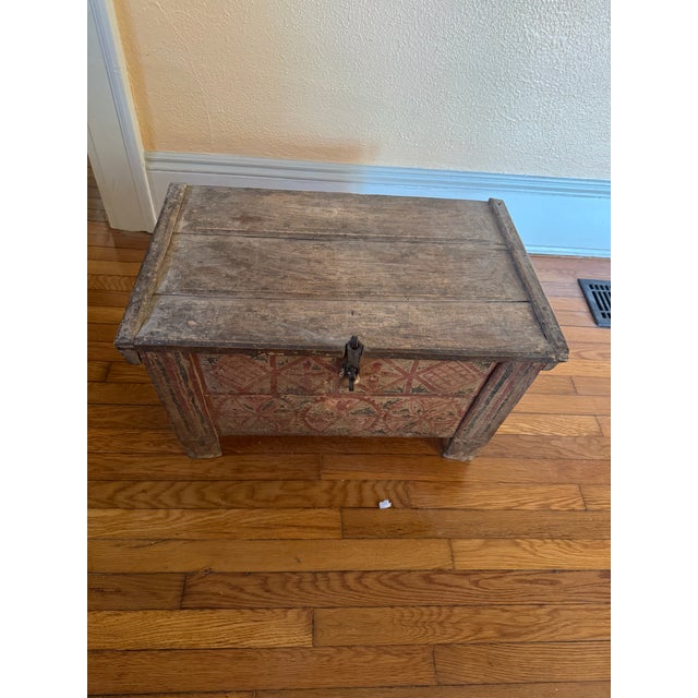 Early 20th Century Antique Painted Wooden Storage Chest With Hand-Decorated Panels For Sale - Image 5 of 11