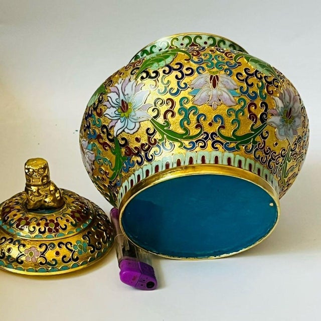 Vintage Cloisonné Enamel Lidded Jar – Gilt Ground With Lion Finial, Floral Motif For Sale In Los Angeles - Image 6 of 9