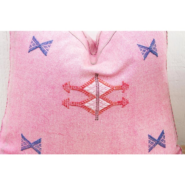 Rose Moroccan Silk Rug Pillow For Sale In Los Angeles - Image 6 of 9