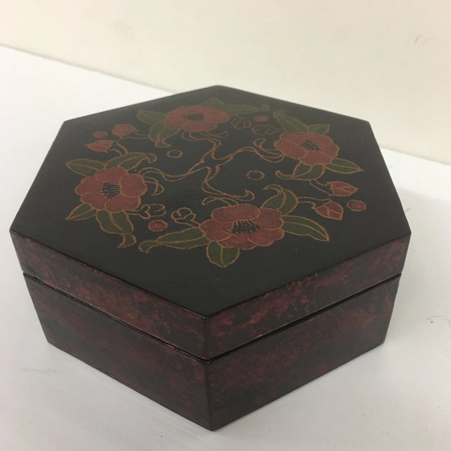 Contemporary Vintage Lacquer Hexagon Box For Sale - Image 3 of 8