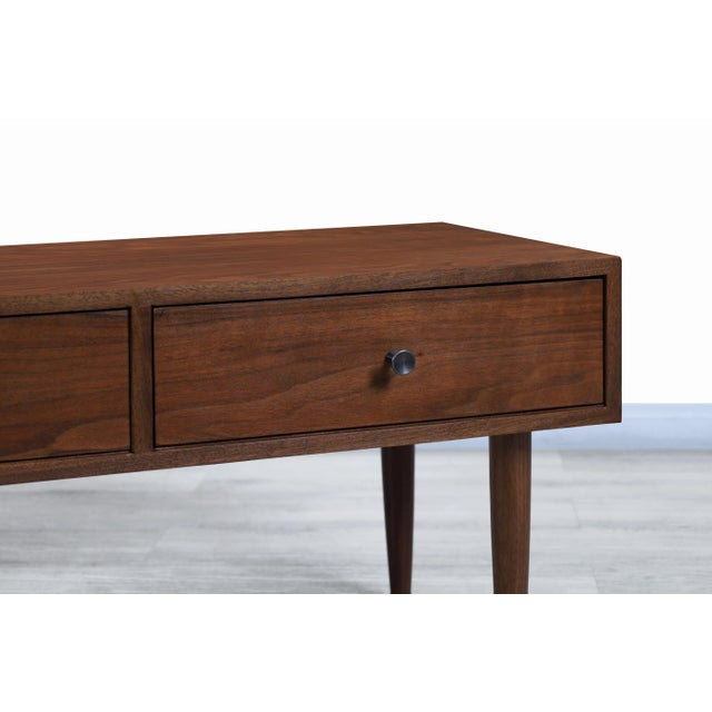 Vintage Walnut Nightstands by Milo Baughman by Glenn of California For Sale - Image 10 of 13