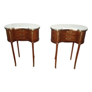 Early 20th Century Louis XV Kidney Shaped Side Tables With Mable Tops, Pair For Sale