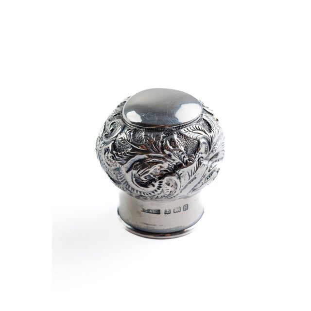 Victorian Sterling Silver-Mounted Cut Crystal Perfume Bottle For Sale In New York - Image 6 of 6