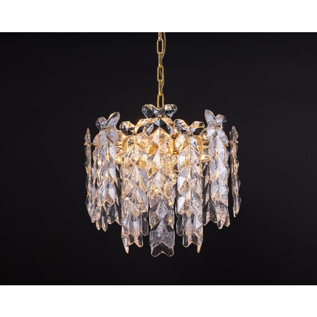 Large Palma Chandelier in Gilt Brass and Crystal Glass from Kalmar, Austria, 1970s For Sale - Image 16 of 18