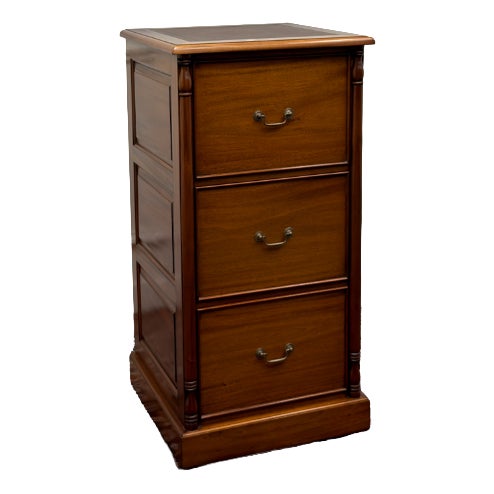 Classic English Chest of Drawers For Sale