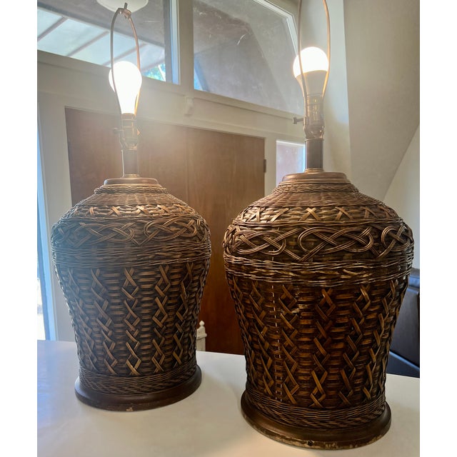 Pair of Vintage Oversized Colossal Ginger Jar Shape Basket Weave Rattan and Wicker Table Lamps With Wood Base For Sale - Image 11 of 11