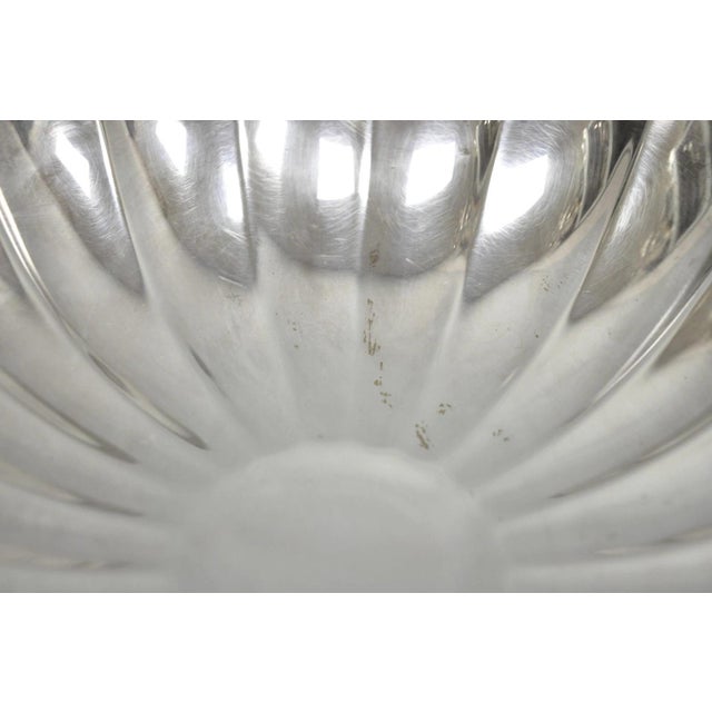 Vintage Reed & Barton Modern Silver Plated Oval Scalloped Pedestal Fruit Bowl For Sale - Image 9 of 12
