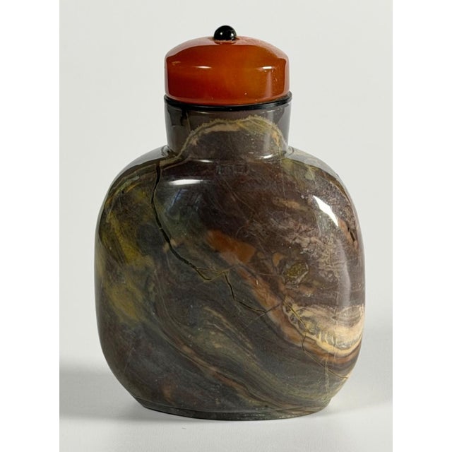 • Material: Natural chalcedony agate; features distinct, dense "macaroni" structural tube formations and prominent...