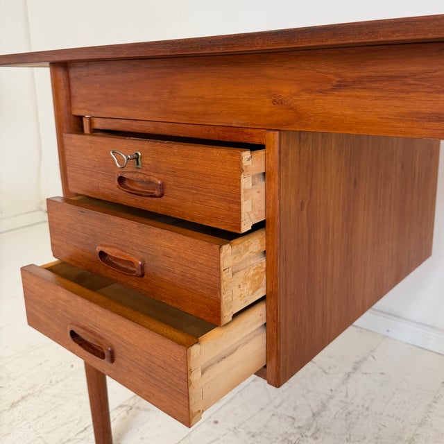 Teak Writing Desk with Drop Leaf Extension by Arne Vodder, Denmark, 1960s For Sale - Image 11 of 12