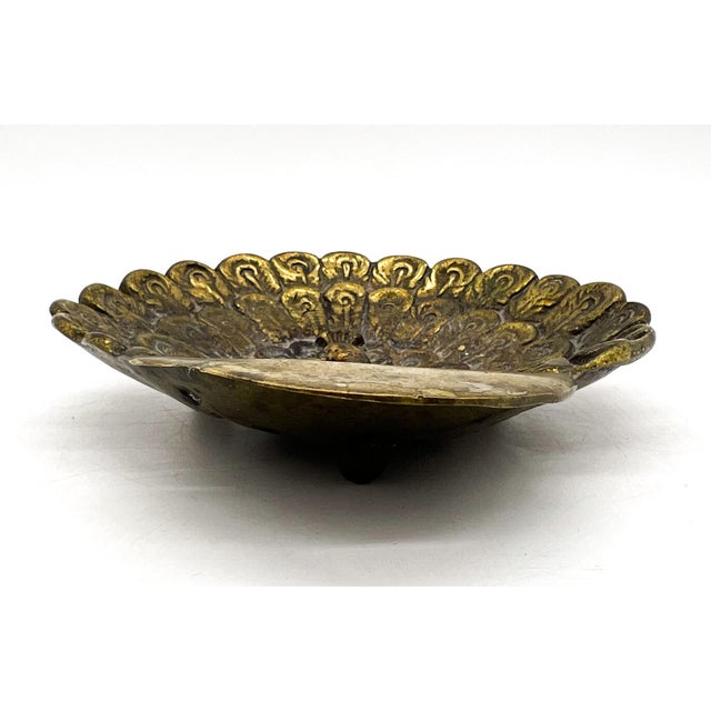 Vintage English Brass Peacock Catchall/ Dish/ Vide Poche — Hollywood Regency / English Traditional For Sale - Image 10 of 10