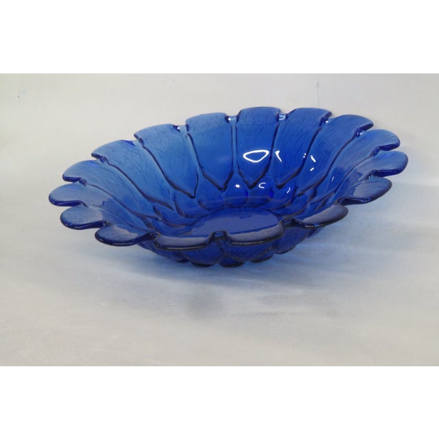 Mid-Century Modern Cobalt Blue Scalloped Flower Design Centerpiece Fruit Bowl 4391b For Sale - Image 3 of 12