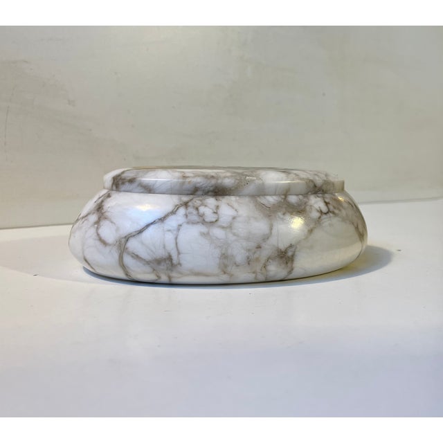 Stone Vintage White Marble Jewelry Trinket with Bird Intarsia, 1970s For Sale - Image 7 of 8