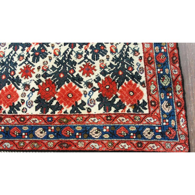 Traditional Antique Persian Bakhtiari Rug 2'9" X 4'2" For Sale - Image 3 of 7