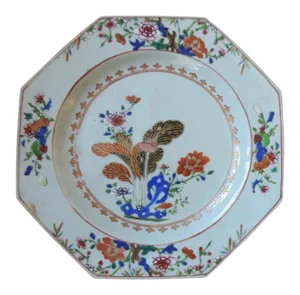 18th Century Kangxi Style Chinese Export Porcelain Octagonal Plate