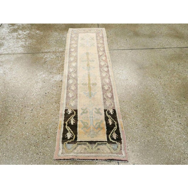 Galerie Shabab Collection Mid-20th Century European Inspired Handmade Khotan Runner For Sale - Image 4 of 9