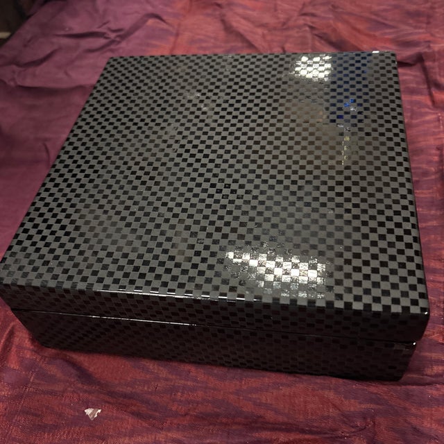 Checkerboard Lacquer Box 9x9x2.5 For Sale - Image 11 of 11