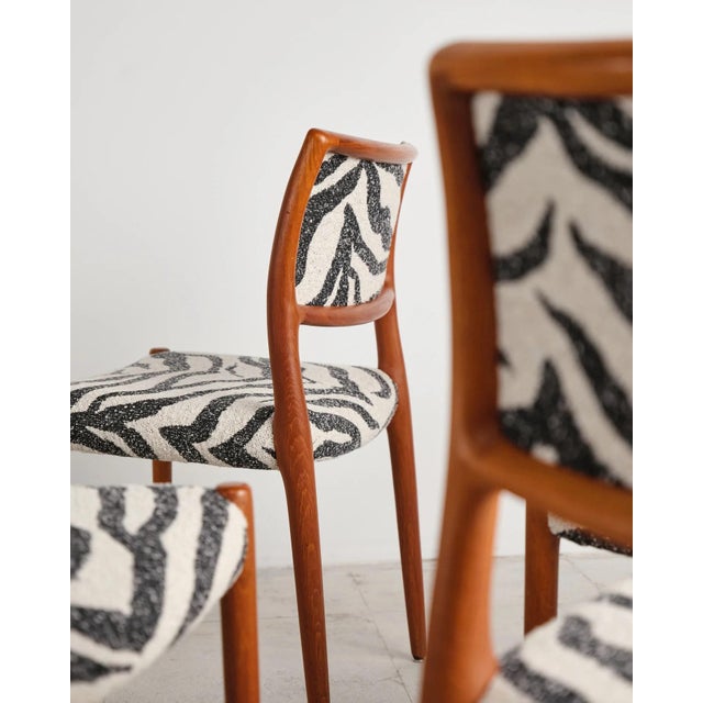 Model 80 Dining Chairs in Teak with Zebra-Print Upholstery by Niels O. Møller for j.l. Møllers, Denmark, 1960s, Set of 6 For Sale - Image 12 of 18