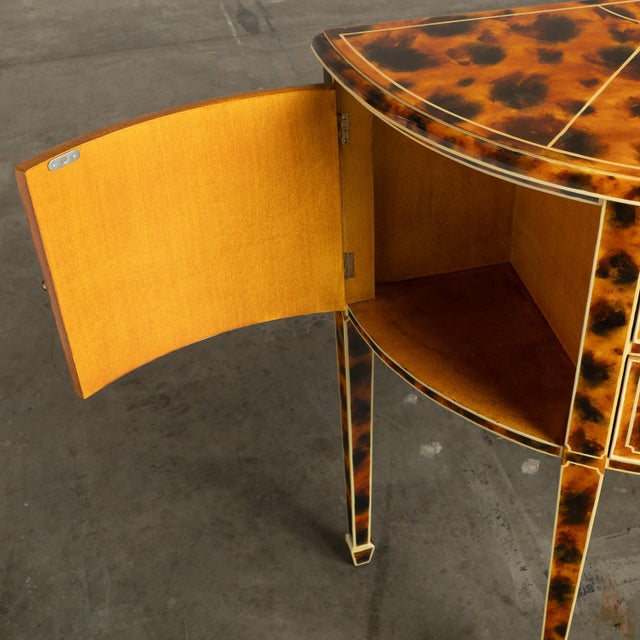 1980s Maitland Smith FAUX-Tortoise-Shell Console Table ‘Trompe L'oeil’ Masterpiece For Sale - Image 12 of 18