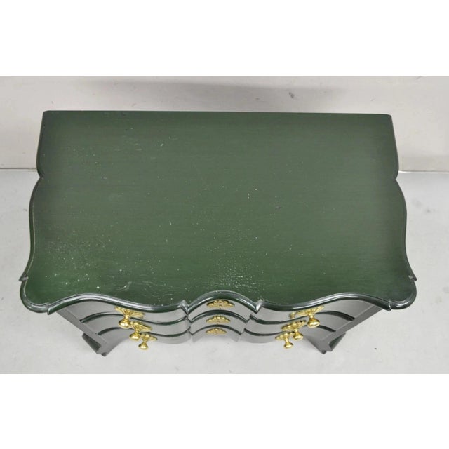 Vintage French Country Provincial Green Lacquer 3 Drawer Nightstand by Roundtree For Sale - Image 4 of 12