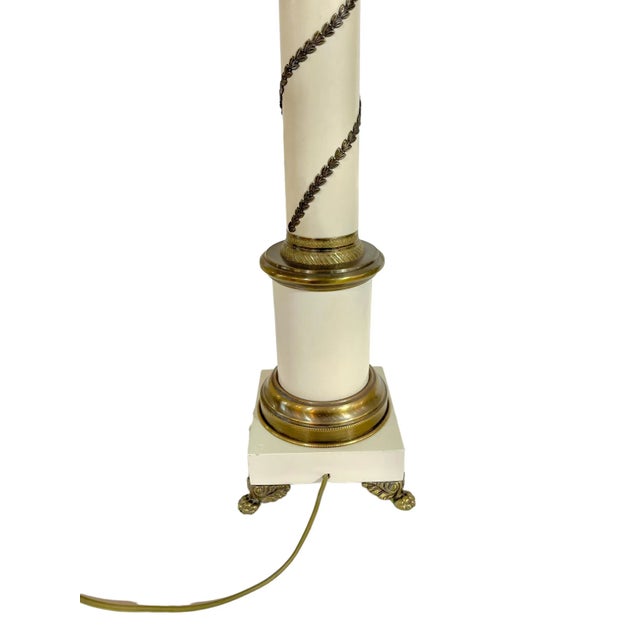 Brass Pair Mid Century Hollywood Regency Stiffel Style Brass Neoclassical Style Lamps, Unmarked For Sale - Image 8 of 12