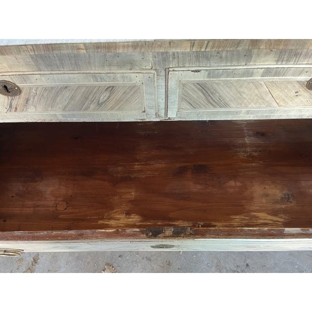 Italian Bleached Walnut Commode with Drawer in Burl Veneer, 18th Century For Sale - Image 13 of 15