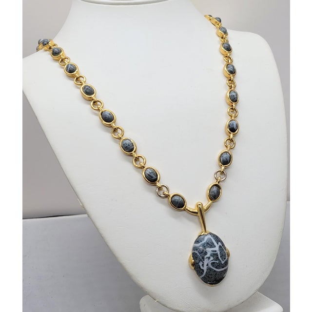 Vintage 1960s Signed Jomaz Goldtone Grey & White Cabochon Necklace For Sale - Image 4 of 12