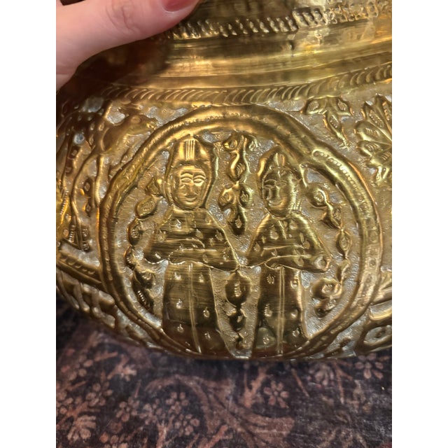 Antique 19th Century Islamic Revival Brass Vessel | Egyptian Mamluk Style Repoussé Bowl | Sphinx Court Scenes 16” [Cm] For Sale - Image 11 of 12