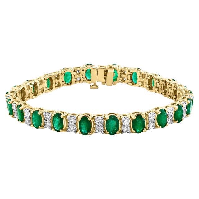 12 Carat Natural Emerald & 1 Carat Diamond Tennis Bracelet 14 Kt Yellow Gold For Sale - Image 15 of 18