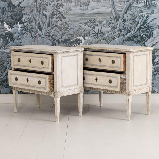 Pair of 19th C. Italian Neoclassical Style Painted Bedside Commodes For Sale - Image 15 of 16