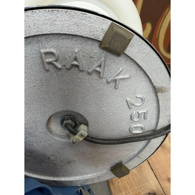 Metal Lamp in Chrome and Polyurethane from RAAK For Sale - Image 7 of 10