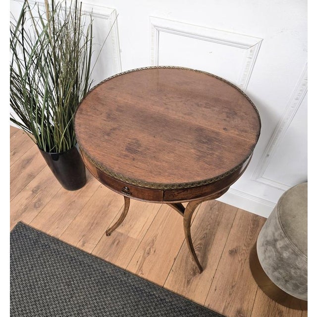 Vintage Italian Round Walnut Side Table, 1930s For Sale - Image 6 of 9