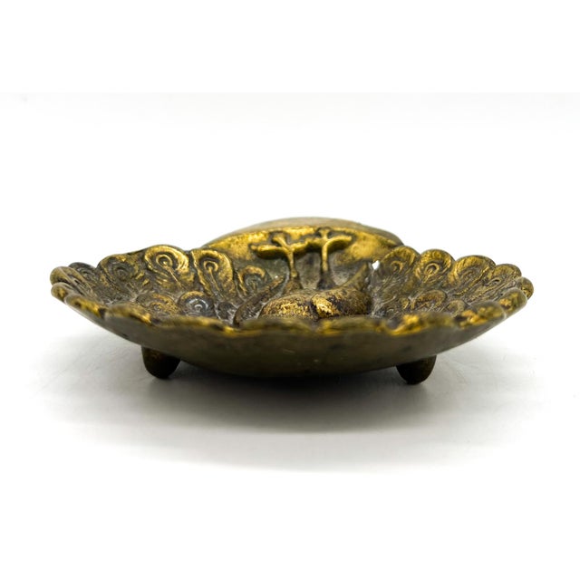 Gorham Vintage English Brass Peacock Catchall/ Dish/ Vide Poche — Hollywood Regency / English Traditional For Sale - Image 4 of 10