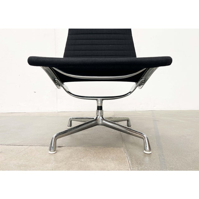 Aluminum Lounge Chairs by Herman Miller (Vitra), designed by Ray and Charles Eames in the late 1950s. This is an early...
