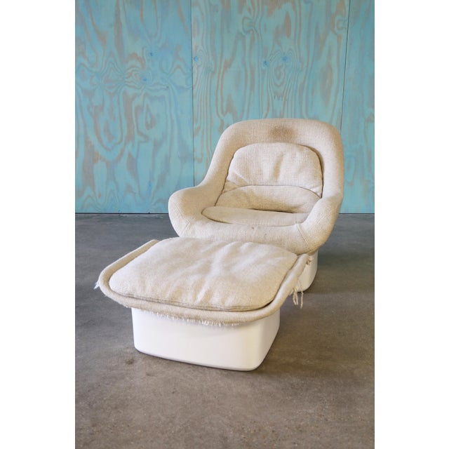 1960s Lounge Chair in Fiberglass and Cato Fabric, Attributed to Bill Stephens for Knoll For Sale - Image 6 of 18