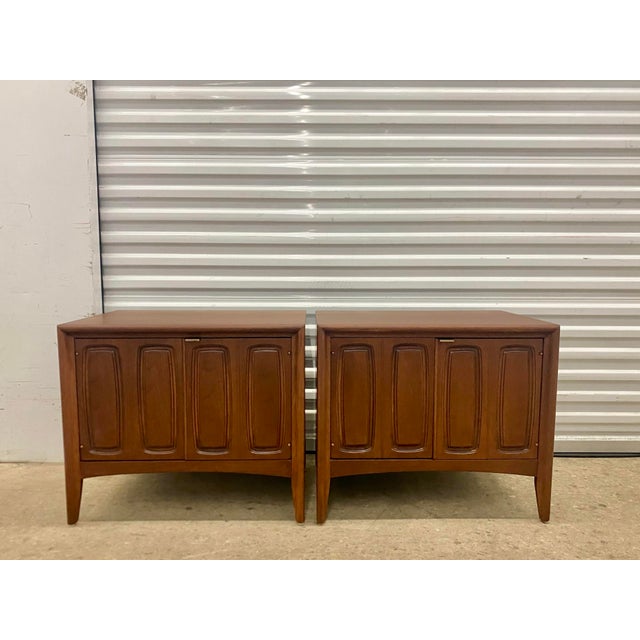 Chestnut 1960s Broyhill Emphasis Style Mid Century 2-Door Nightstands, A Pair For Sale - Image 8 of 12
