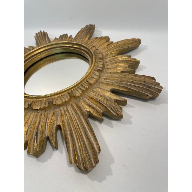 Vintage 16.5" Mid Century Creamy Giltwood Sunburst Wall Mirror For Sale - Image 4 of 16