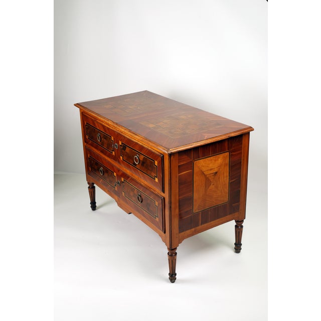 Antique Commode in Walnut, 1790 For Sale - Image 4 of 16
