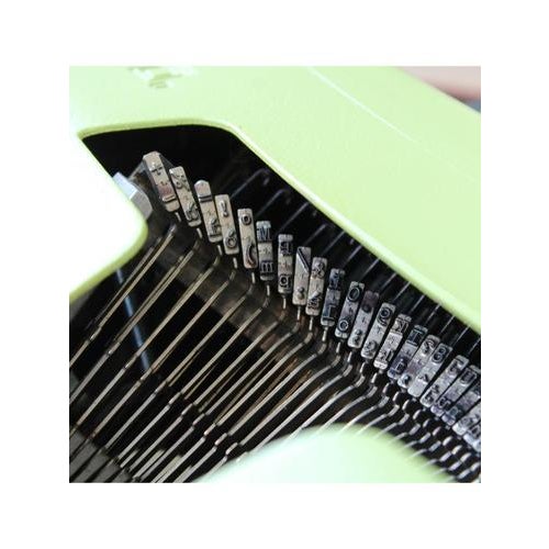Metal 32 Typewriter from Olivetti Lettera For Sale - Image 7 of 15