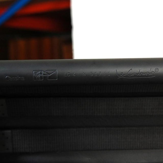 LC4 Chaise Lounge in Black Leather by Le Corbusier, 2000s For Sale - Image 11 of 12