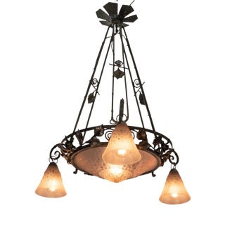 Art Deco Lunéville Pink Frosted and Wrought Iron Chandelier 1925 by Muller Frères, 1920s For Sale