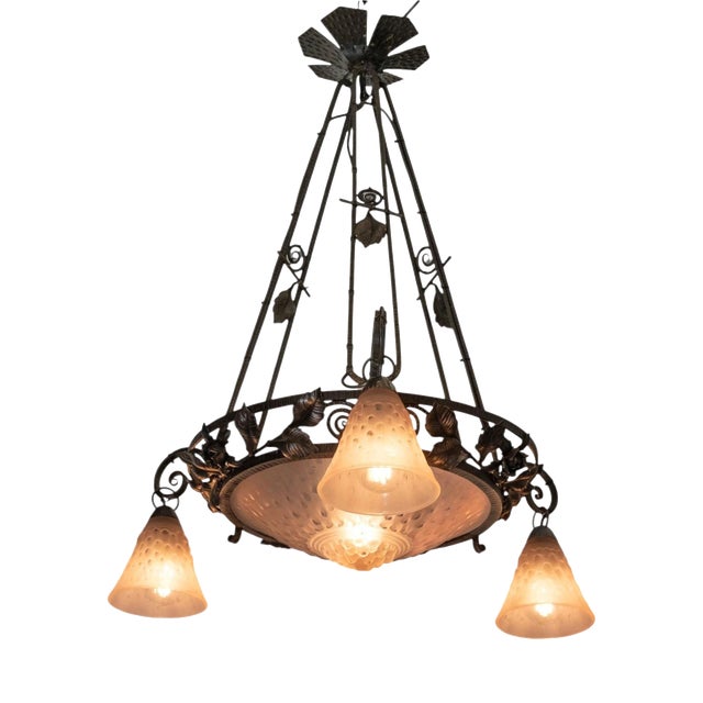 Art Deco Lunéville Pink Frosted and Wrought Iron Chandelier 1925 by Muller Frères, 1920s For Sale