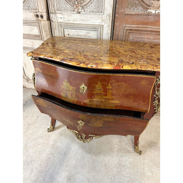 Louis XV Commode in Far Eastern Lacquer, 1890s For Sale - Image 13 of 18