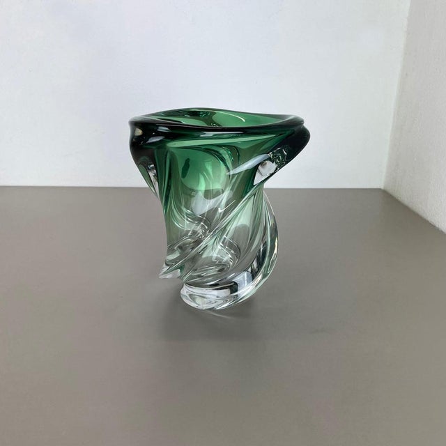 Crystal Wave Glass Vase attributed to Val Saint Lambert, Belgium, 1960s For Sale - Image 3 of 18