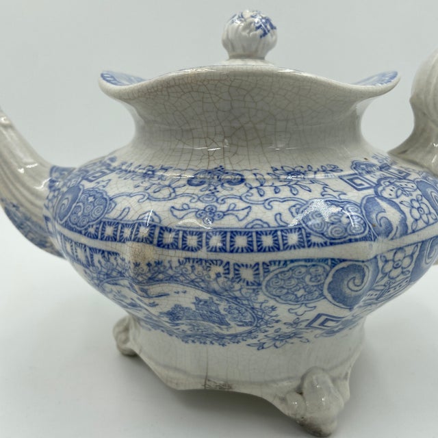 Cream Early 19th Century English Blue & White Transferware Teapot, Staffordshire c.1820 For Sale - Image 8 of 12