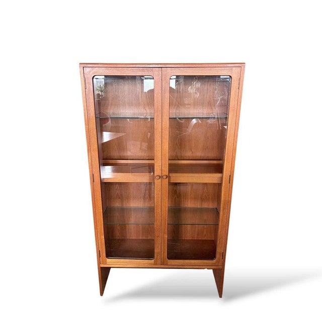 Vintage Teak and Glass Cabinet from G-Plan, 1960s For Sale - Image 3 of 8