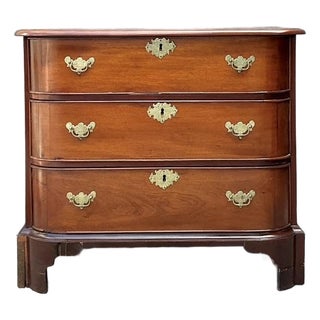 Vintage Regency Mahogany Bow Front Chest of Drawers For Sale