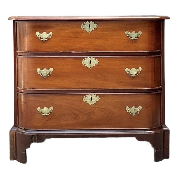 Vintage Regency Mahogany Bow Front Chest of Drawers For Sale