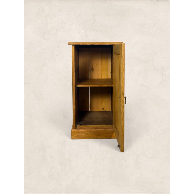 Antique English Pine Pot Cupboard Before indoor plumbing, every Victorian bedroom had one of these tucked beside the bed,...